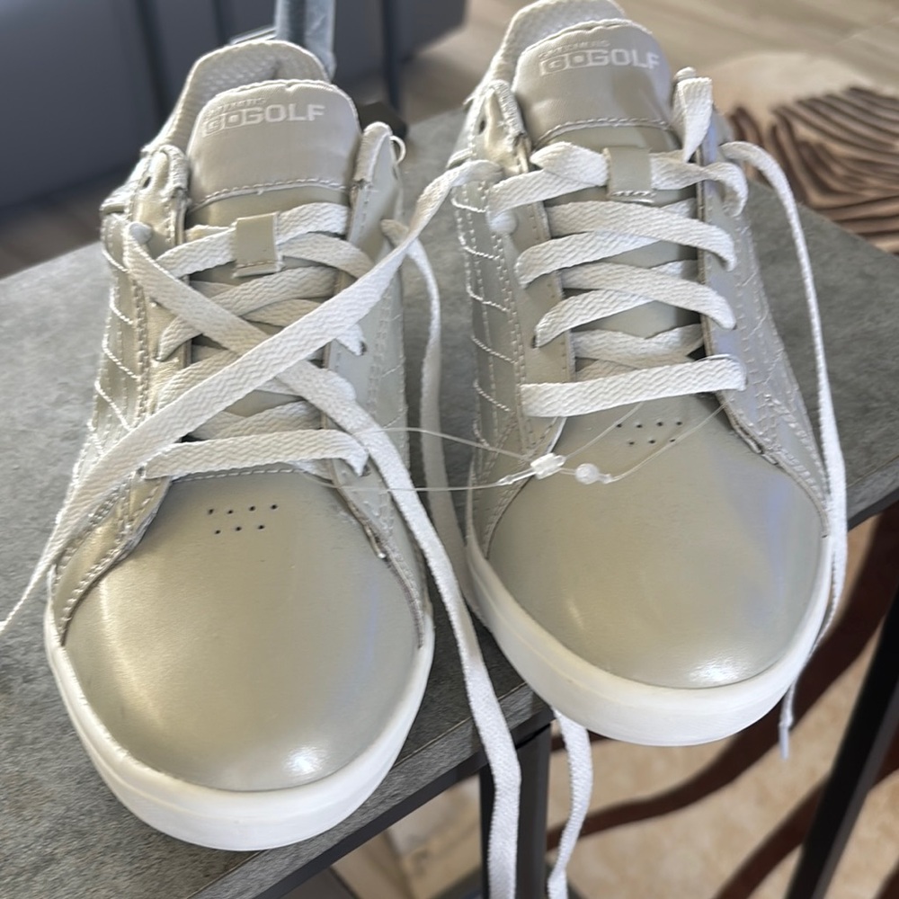 Skechers Golf Sneakers in Gray and White